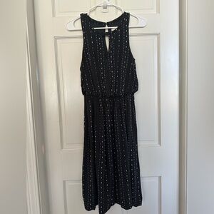 Super flattering pattern midi dress